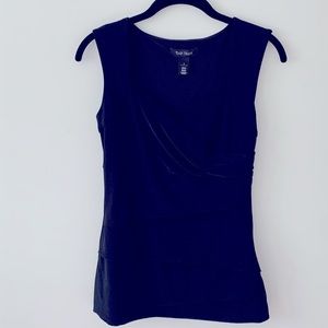 White House Black Market Top in Black in Excellent Condition